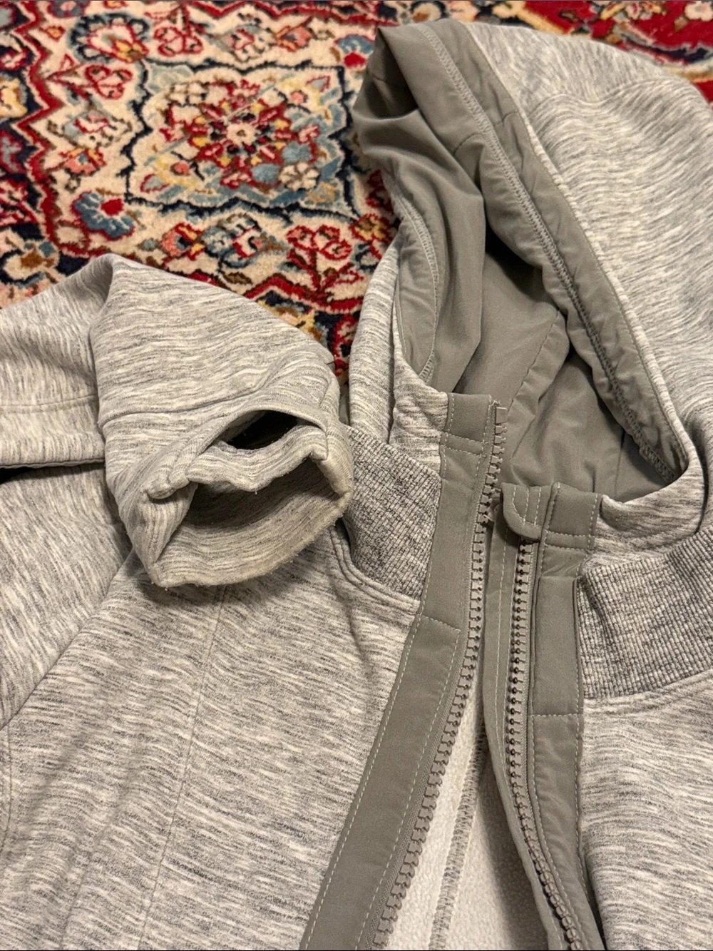ATHLETA light gray jacket (2)